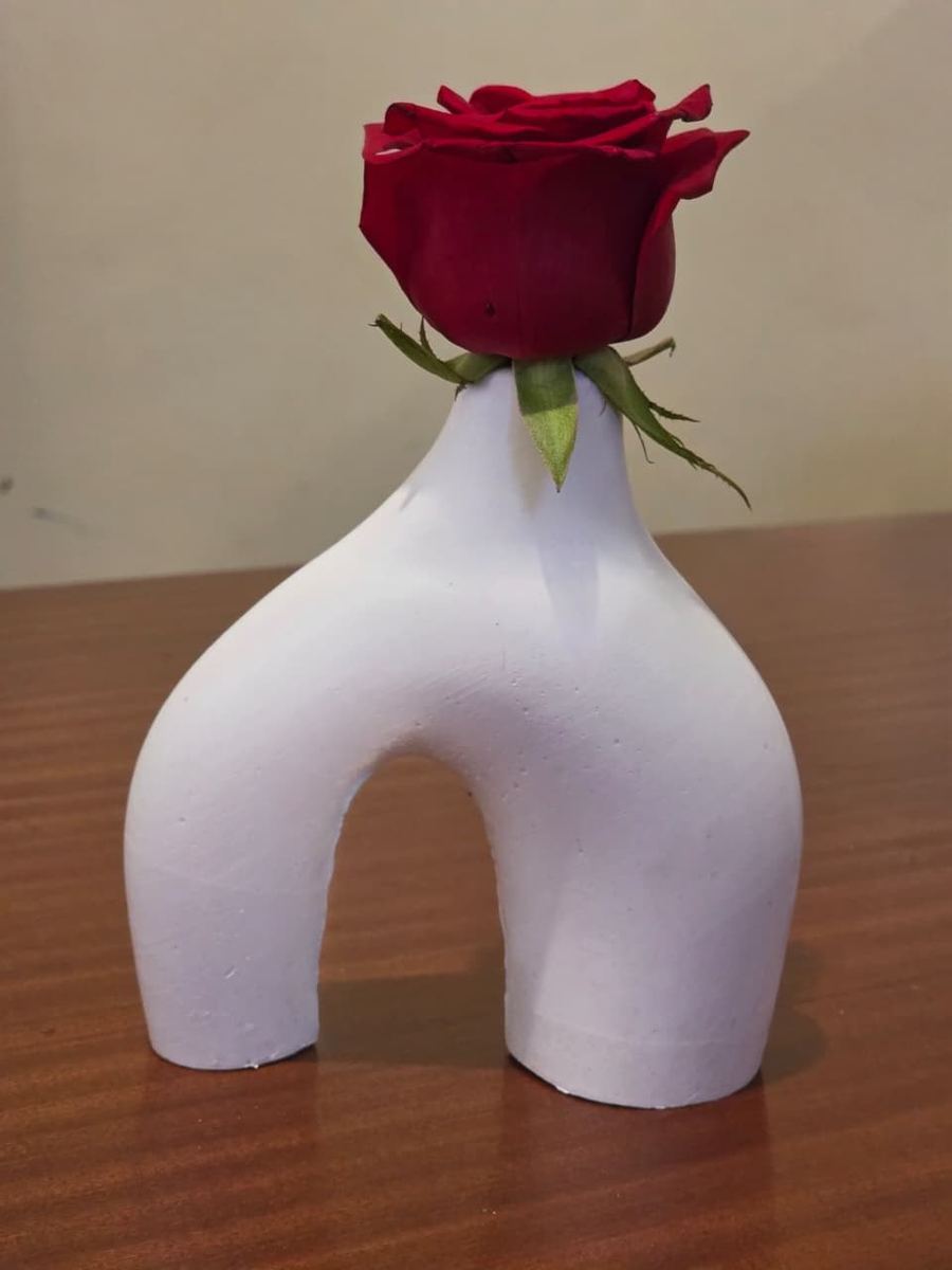 White Arch Vase by Klassiq Resin